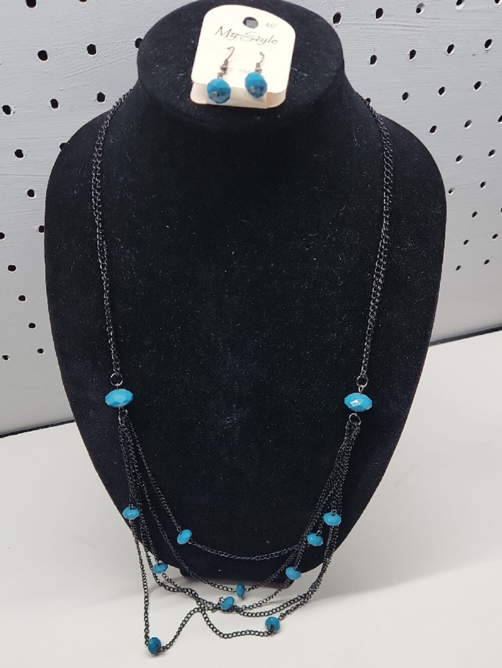 Unbranded Necklace Bundle - Picture 2 of 8